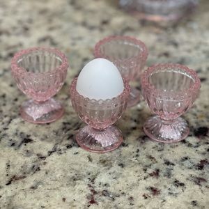 4 pink egg cups. NWT. 💗🥚You’ll love them!🥚💗
